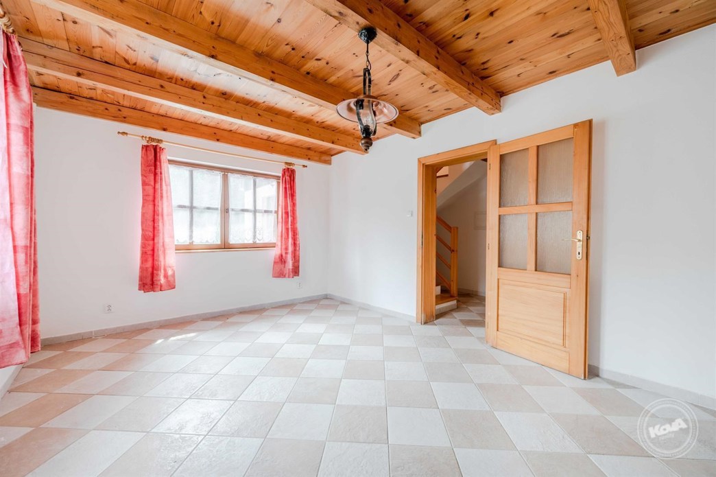 prodej-domu-krepenice-16_optimized