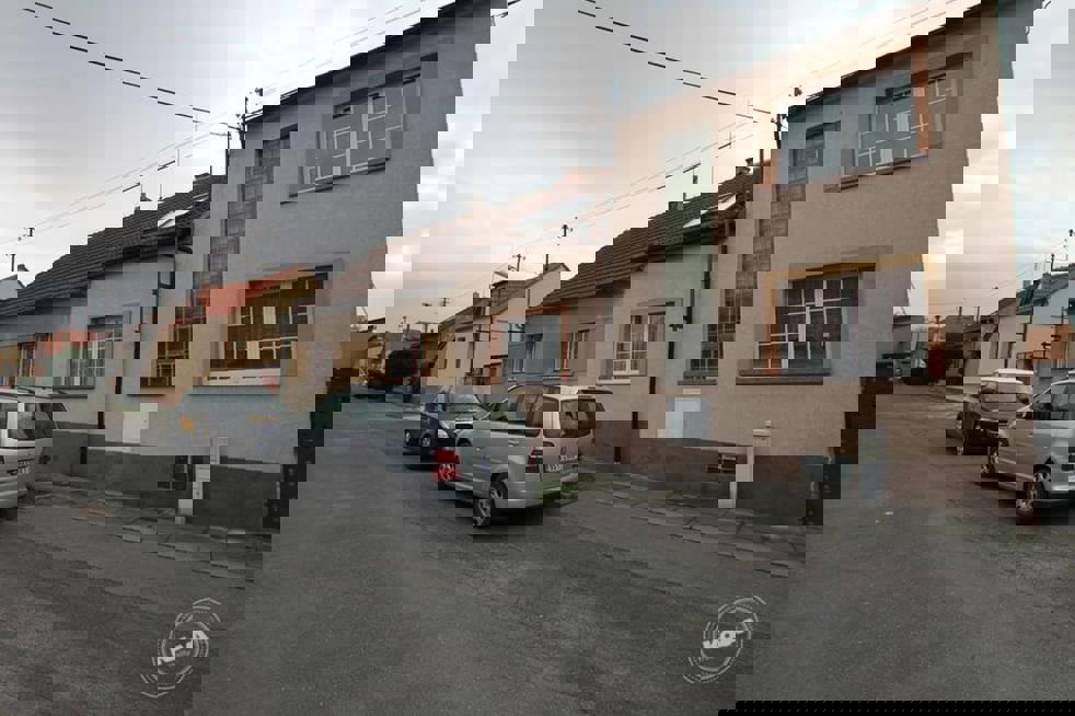 ohled z ulice prodej_dům_Brandýsek_Kladno_12