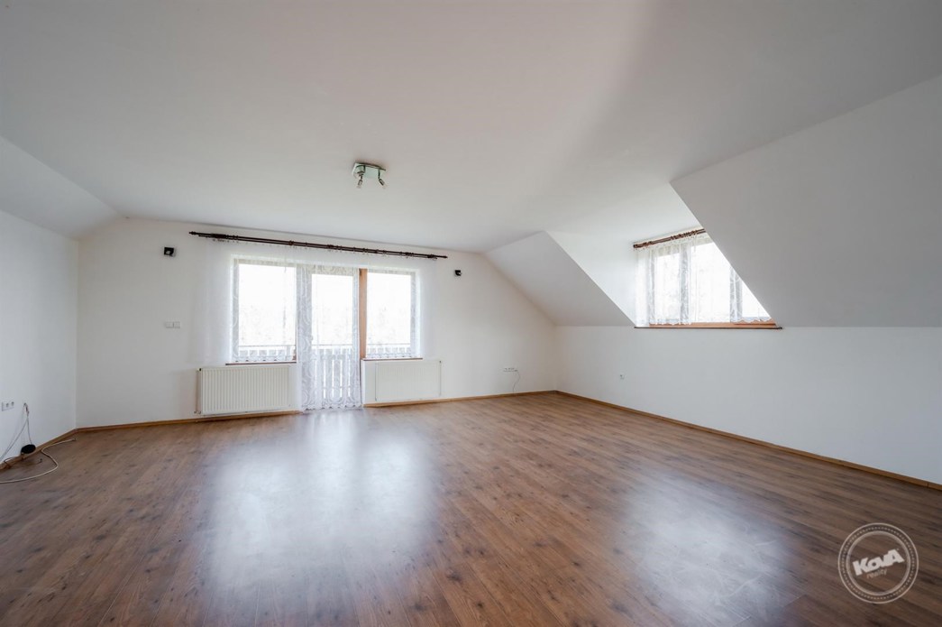 aukce-domu-chlum-nalzovice-26_optimized