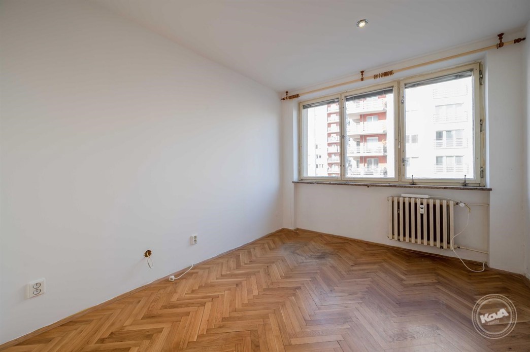 Praha_5_-_Malvazinky,_prodej_bytu_4+1,_126_m2,_lodžie,_sklep_13