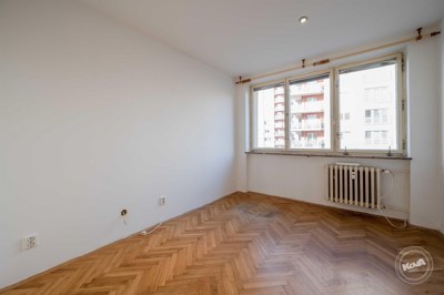 Praha_5_-_Malvazinky,_prodej_bytu_4+1,_126_m2,_lodžie,_sklep_13