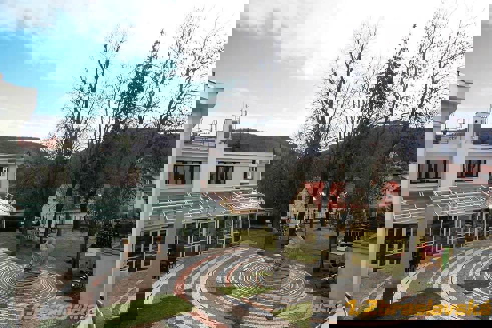 pohled_ven (1)