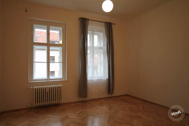 Praha 8 - Karlín, pronájem bytu 1+kk, 28 m2
