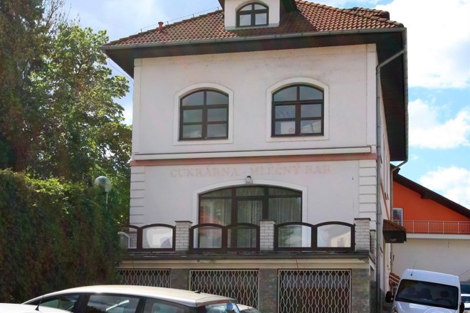 Komerční objekt u náměstí, Sedlčany