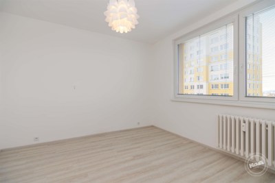 Pronájem_bytu_Kamýk,_Praha_12_s_výhledem_8