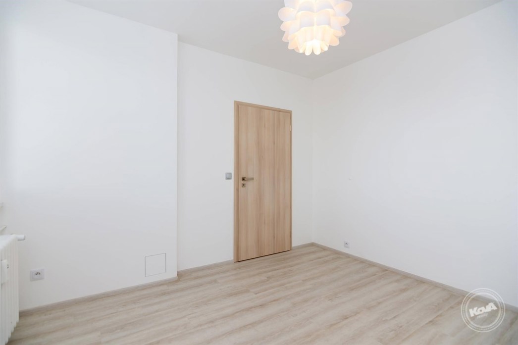 Pronájem_bytu_Kamýk,_Praha_12_s_výhledem_9