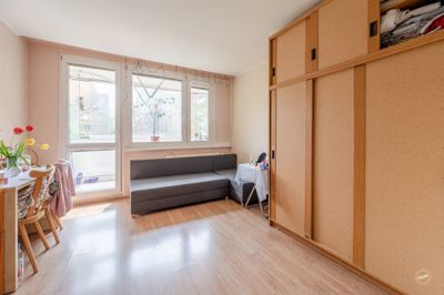 Prostorný_byt_4+1_se_zasklenou_lodžií,_cca_94_m²_–_Praha_9,_Kyje_3