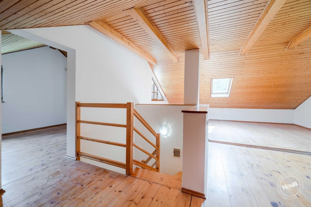 prodej-domu-krepenice-24_optimized