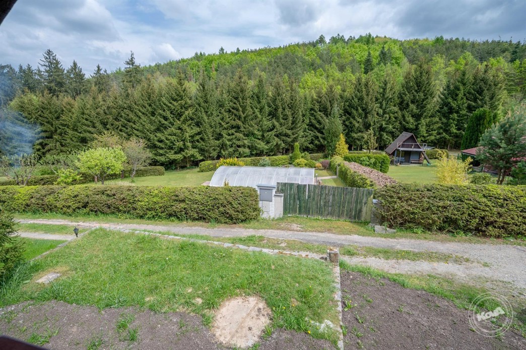 prodej-domu-krepenice-8_optimized