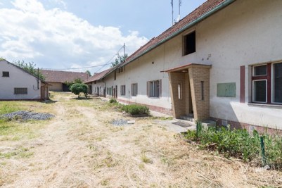 Zemědělská_usedlost_5+1_v_Robčice_u_Plzně_s_rodinným_domem_resize