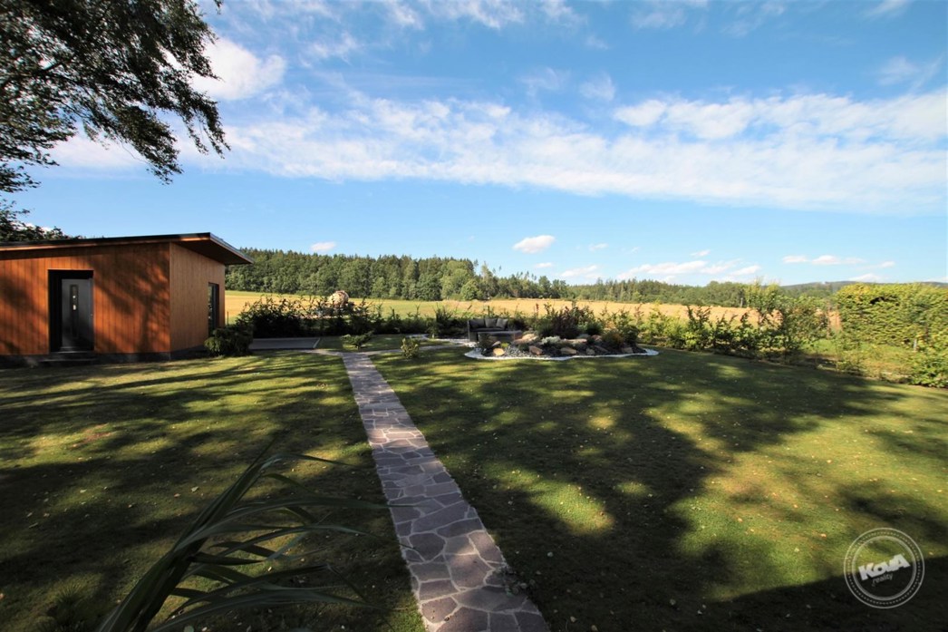 Pronájem_moderního_domu_3+kk,_pozemek_898_m2,_Chýnov_019