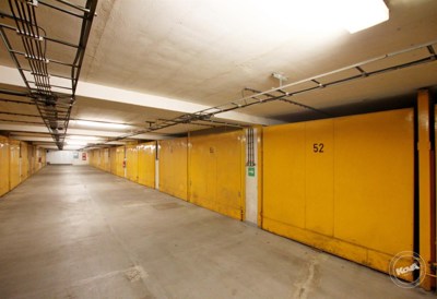 Praha_6_-_Řepy,_prodej_čerstvě_zrekonstruovaného_bytu_3+kkL_o_výměře_78_m2_a_vlastní_garáže_11