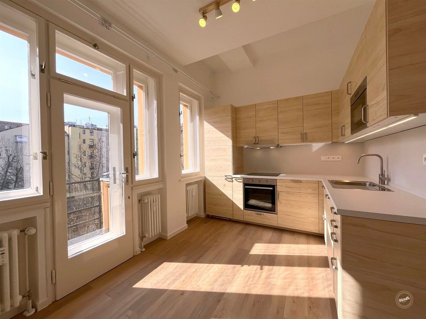 Pronájem bytu 3+1, 94 m² + balkon, sklep – Praha 7, Letná