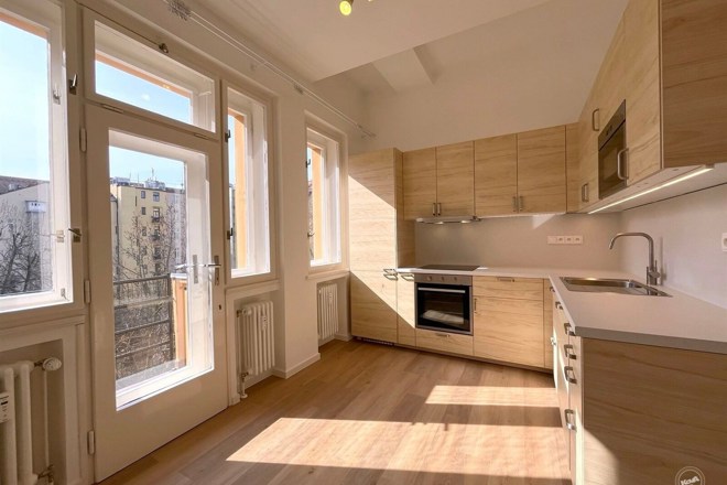 Pronájem bytu 3+1, 94 m² + balkon, sklep – Praha 7, Letná