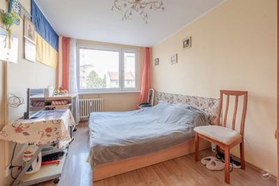 Prostorný_byt_4+1_se_zasklenou_lodžií,_cca_94_m²_–_Praha_9,_Kyje_5