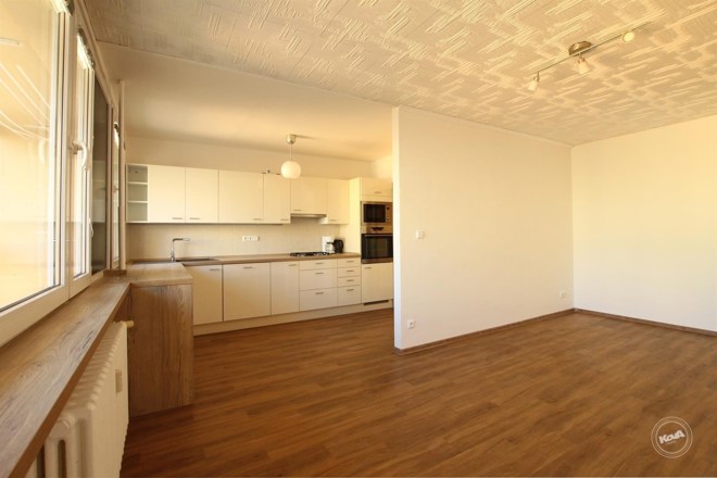 Praha 10 - Záběhlice, pronájem bytu 4+kk, 82,7 m2, lodžie, komora, sklep