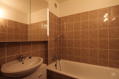 praha-9---letnany,-prodej-bytu-2+kk,-41-m2,-vyhrazene-parkovaci-stani-010_optimized (4)