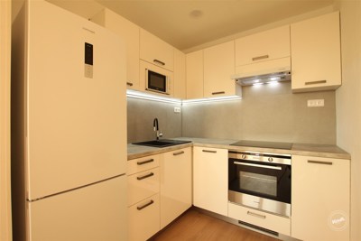 Praha,_Horní_Měcholupy,_pronájem_bytu_po_rekonstrukci_2+kk,_43_m2,_dva_sklepy  _002