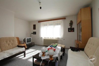 Příbram_-_Lhota_u_Příbramě,_prodej_domu_250_m2_se_zahradou_1529_m2,_garáž,_balkon,_sklep_21_