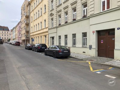 Praha_5_-_Smíchov,_pronájem_parkovacího_stání3