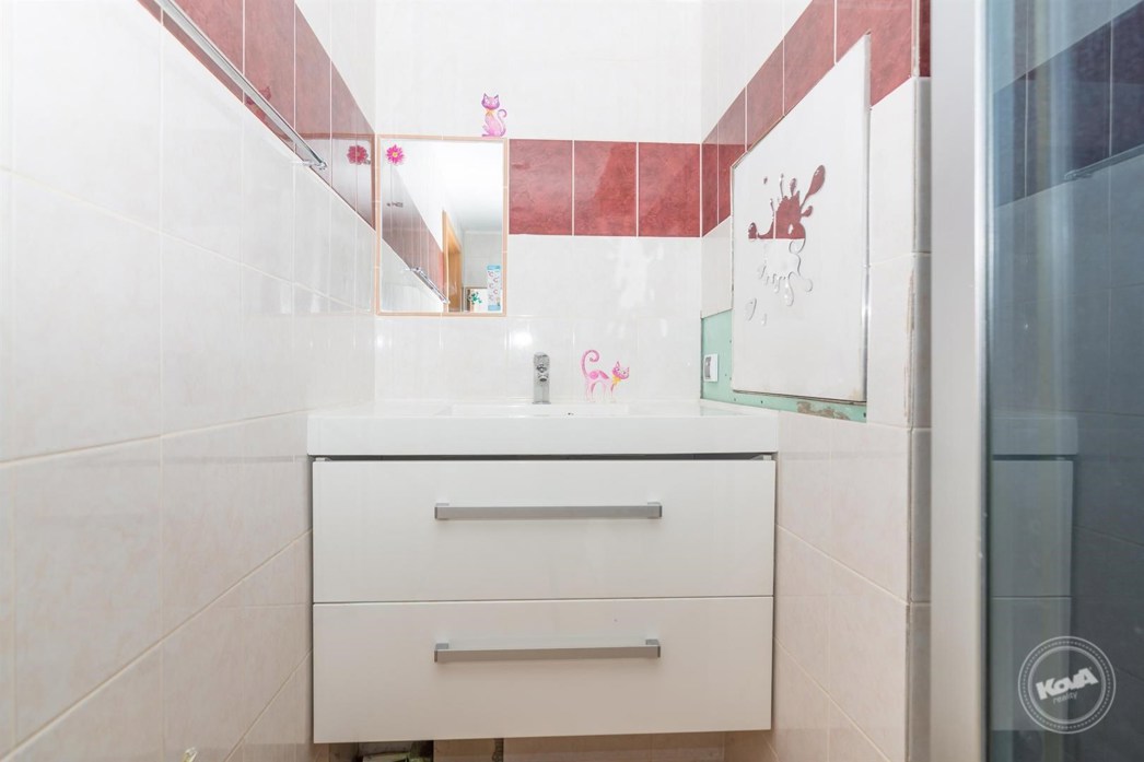 Dražba_družstevního_bytu_3+kk_o_velikosti_68_m2_a_s_výhledem_v_žádané_lokalitě_07