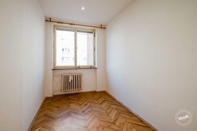 Praha_5_-_Malvazinky,_prodej_bytu_4+1,_126_m2,_lodžie,_sklep_3