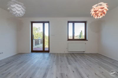 Prodej_rodinného_domu_5+kk,_132_m2_s_garáží_a_pozemkem_02