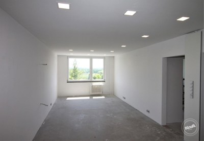 Prodej_bytu_3+kkL,_76_m²_s_výhledem_na_golfové_hřiště_03_(Kopírovat)