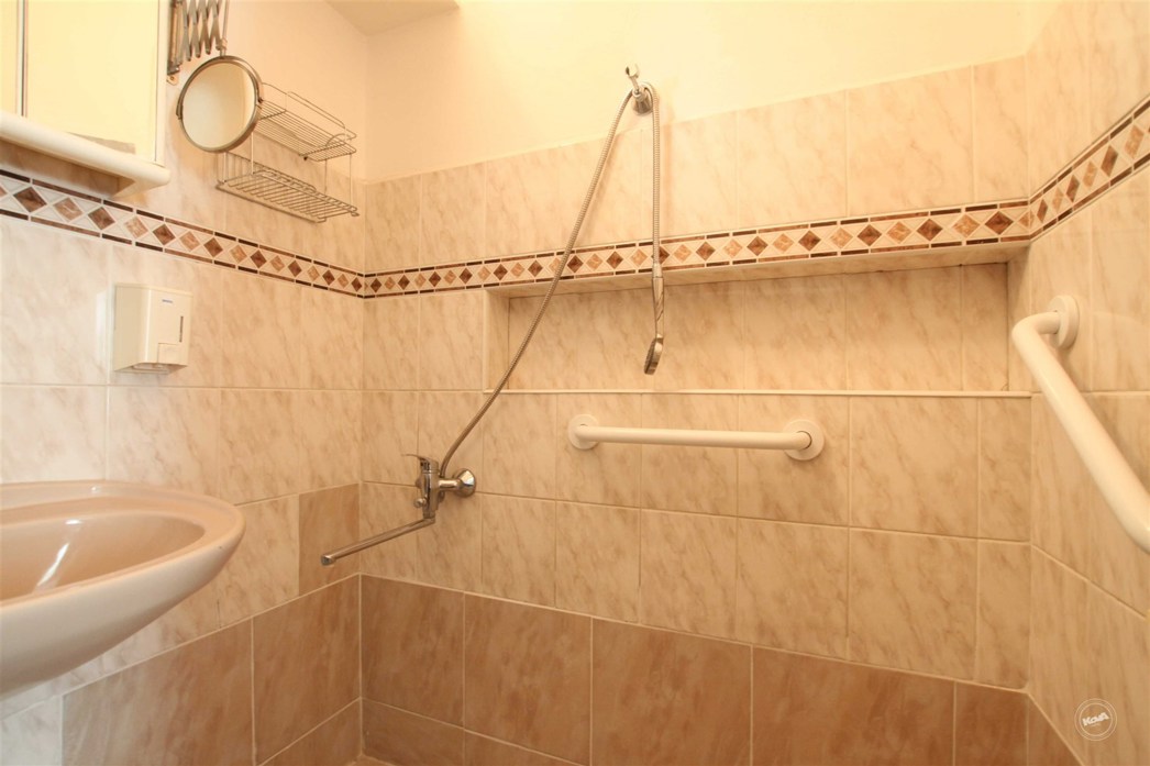 praha---3,-zizkov,-prodej-bytu-2+kk,-54-m2,-sklep-008_optimized (6)