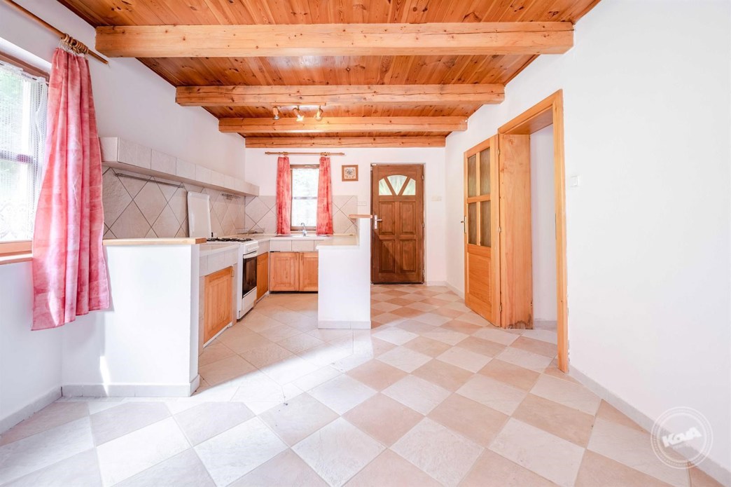 prodej-domu-krepenice-12_optimized