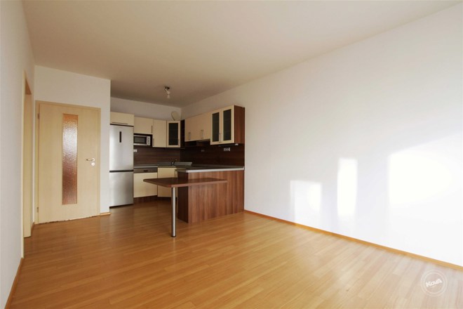 Praha 9 - Vysočany, pronájem bytu 2+kk s balkonem, 54 m2