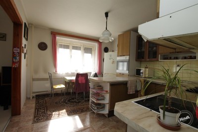 Příbram_-_Lhota_u_Příbramě,_prodej_domu_250_m2_se_zahradou_1529_m2,_garáž,_balkon,_sklep_17_