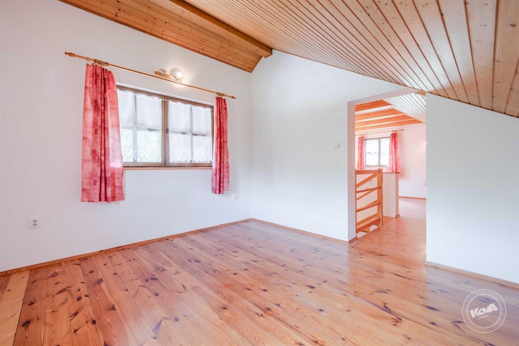 prodej-domu-krepenice-25_optimized