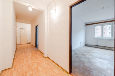 Prodej_slunného_bytu_2+1,_69_m²_–_Herálecká_I,_Praha_4_07