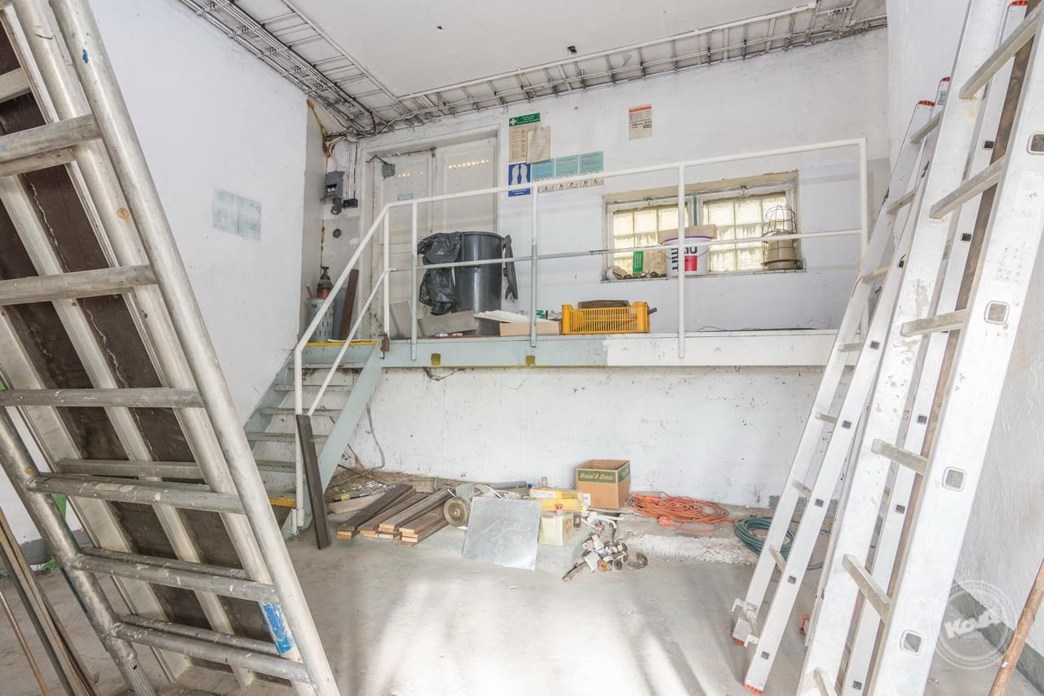 Dražba_obchodu_Praha_5,_Smíchov_-_6