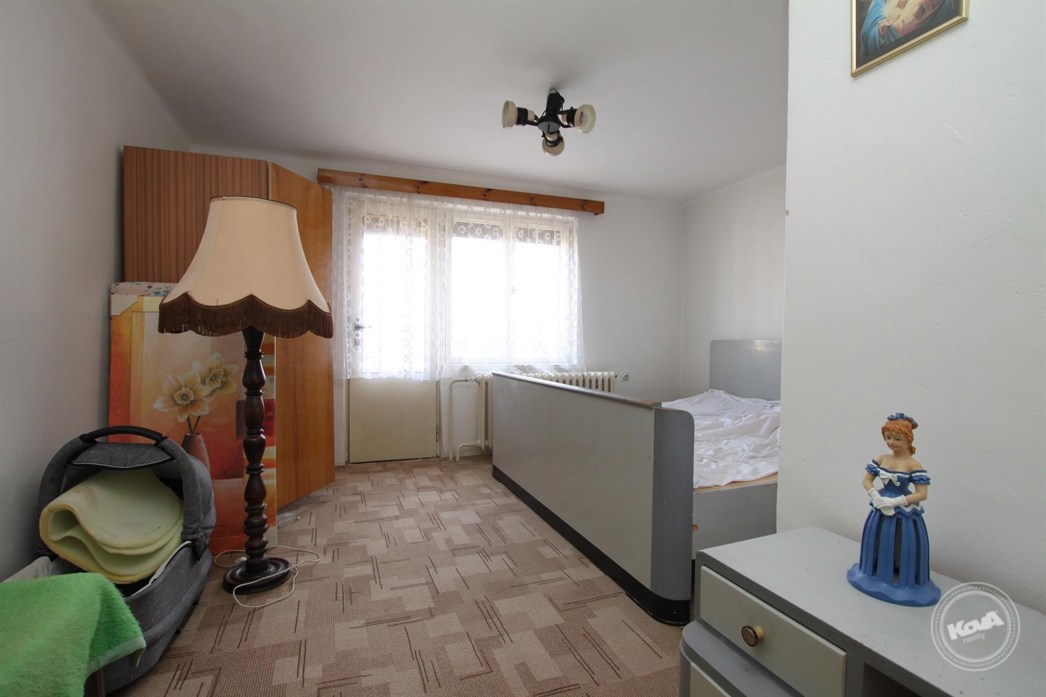 Příbram_-_Lhota_u_Příbramě,_prodej_domu_250_m2_se_zahradou_1529_m2,_garáž,_balkon,_sklep_22_