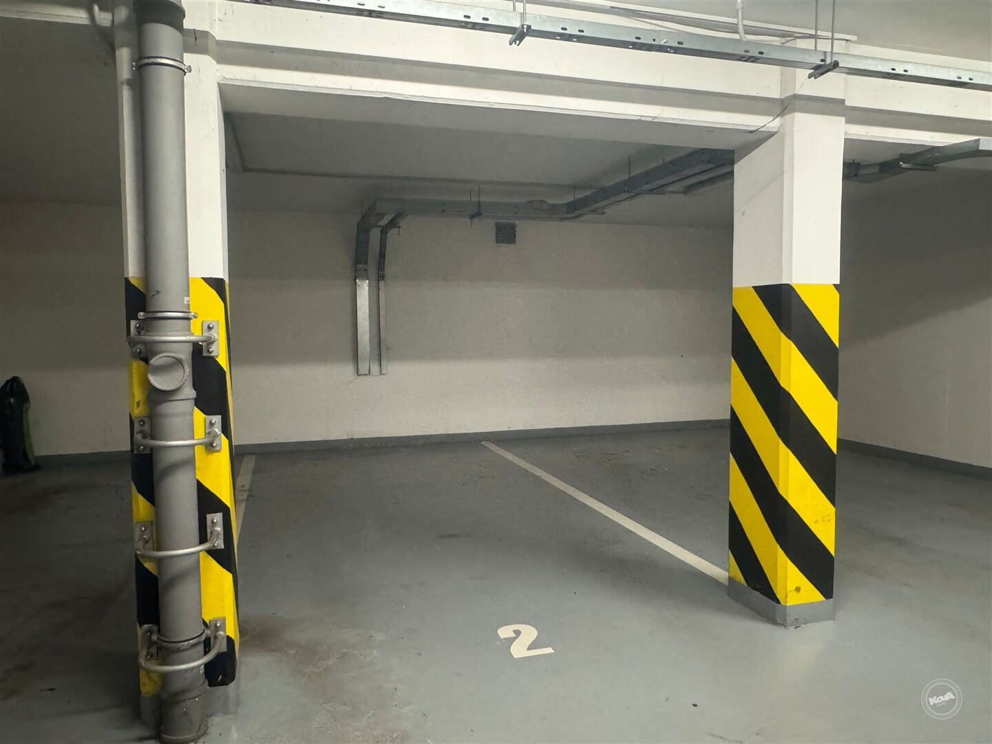 Pronájem garážového stání, Praha 5, Zbraslav, Pickova