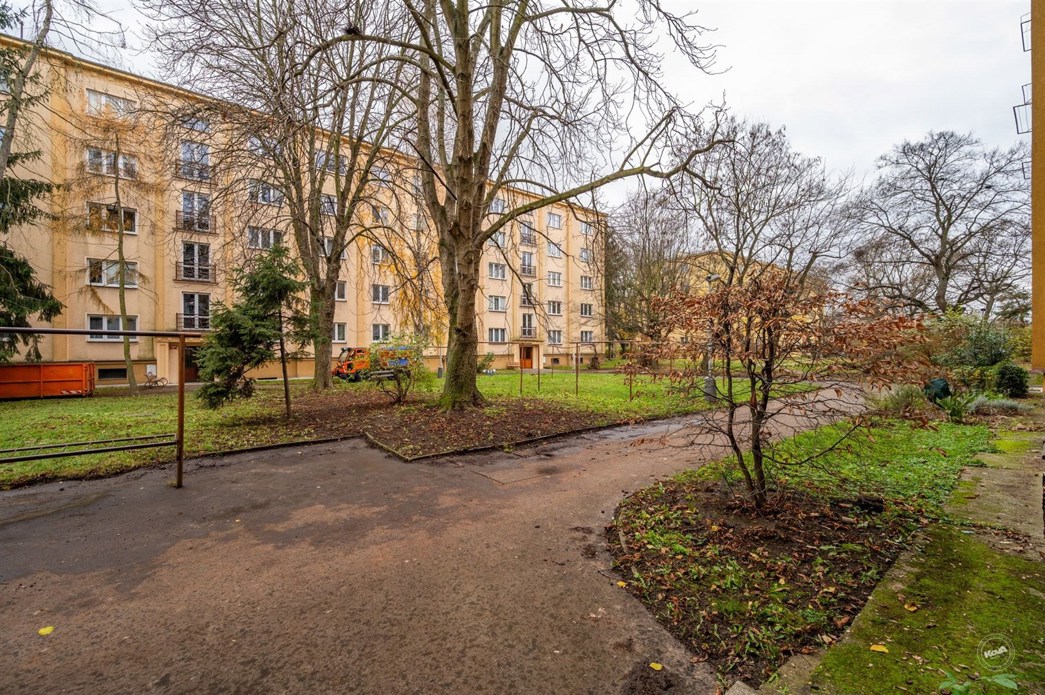 Prodej_slunného_bytu_2+1,_69_m²_–_Herálecká_I,_Praha_4_012