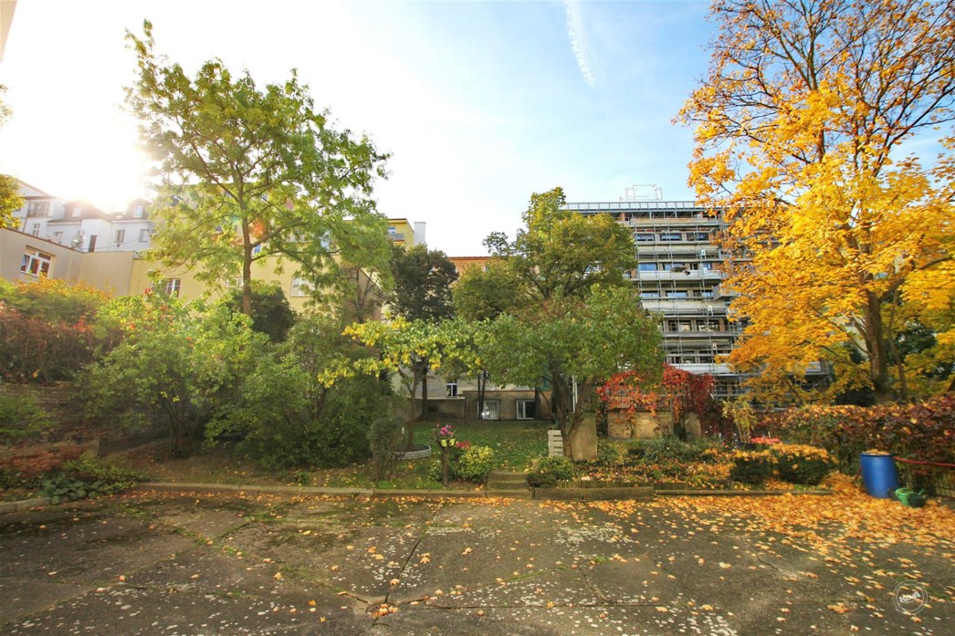 praha---3,-zizkov,-prodej-bytu-2+kk,-54-m2,-sklep-014_optimized (6)