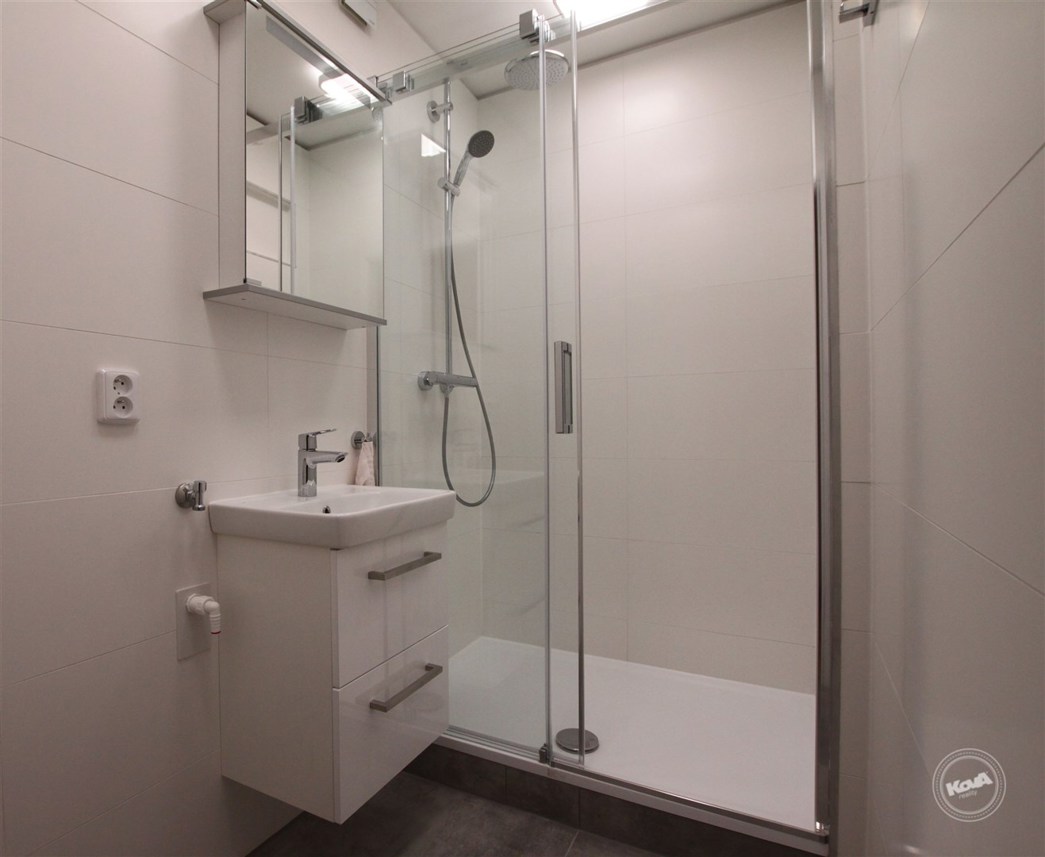 Praha,_Horní_Měcholupy,_pronájem_bytu_po_rekonstrukci_2+kk,_43_m2,_dva_sklepy  _015