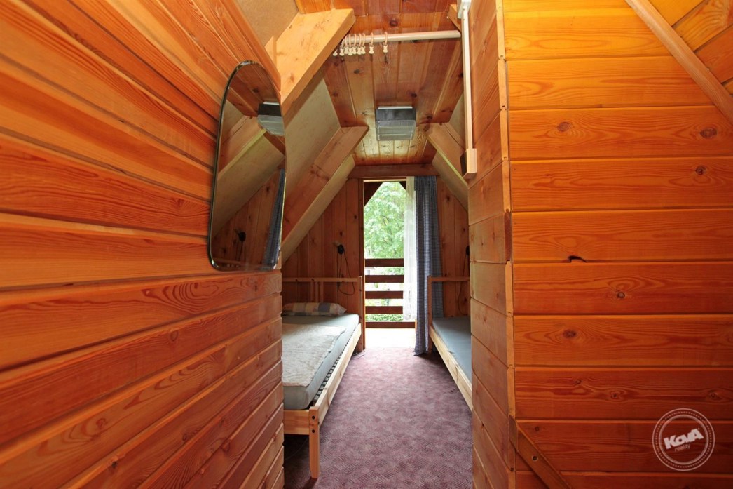 Benešov_-_Libohošť,_prodej_chaty_67_m2,_zahrada_224_m2_18