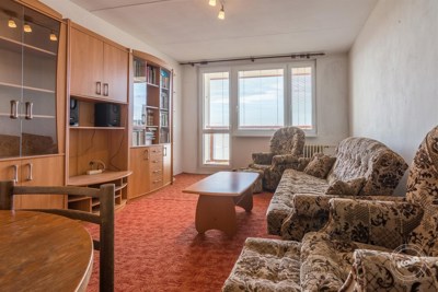 Praha_6_-_Řepy,_prodej_bytu_3+1_s_lodžií_a_sklepem_ve_zrekonstruovaném_domě,_80,3_m2_3