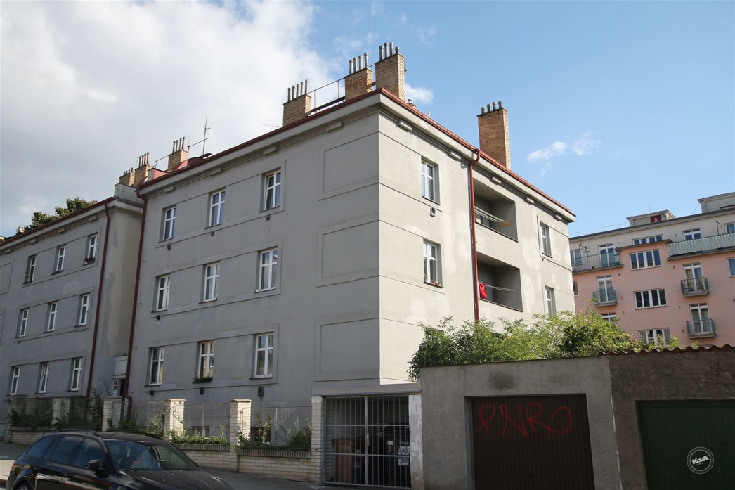 Pronájem_útulného_a_světlého_bytu_2+kk,_Praha_3_–_Žižkov,_ulice_V_Domově_07 (1)