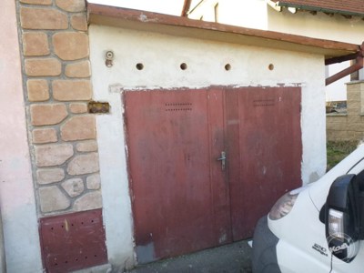 Drazba_podilu_na_dome_a_velke_zahrady_2