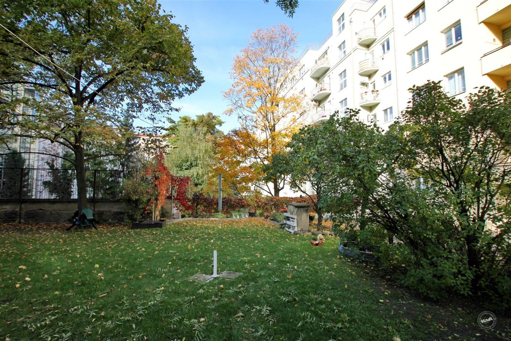 praha---3,-zizkov,-prodej-bytu-2+kk,-54-m2,-sklep-016_optimized (6)