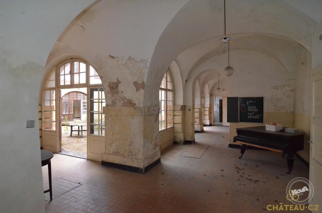 Prodej_Zámku_Krnsko_14