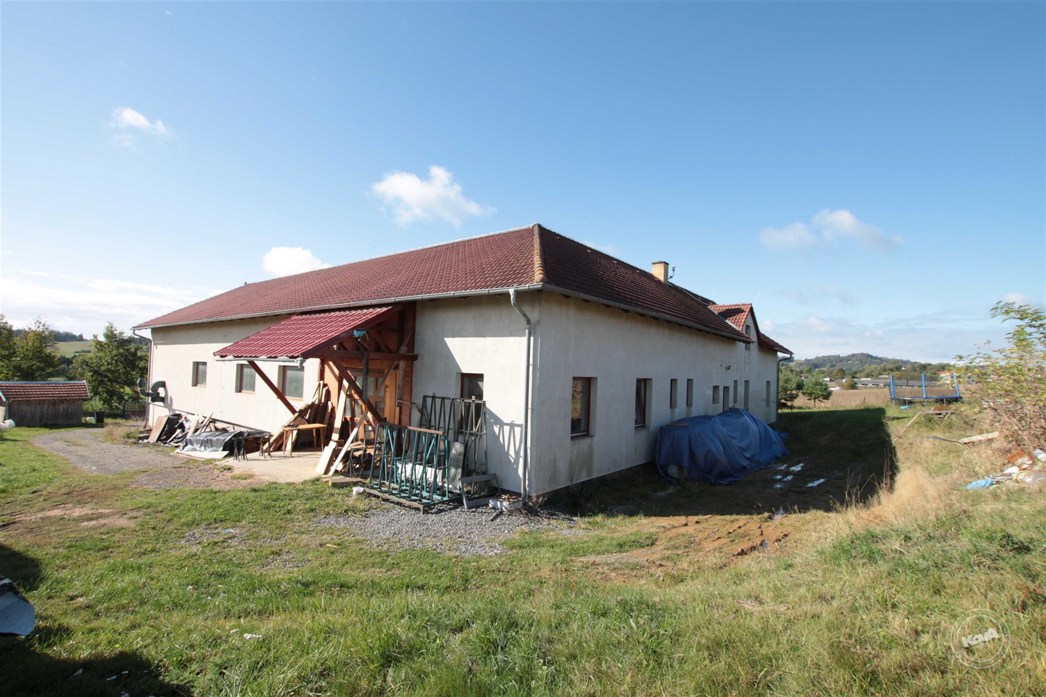 Prodej_domu_s_dilnou_Borotin_5