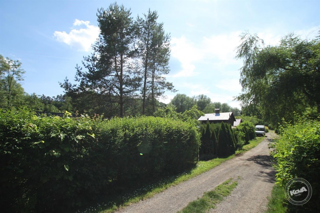 Prodej_chaty_Ořech,_Praha_12