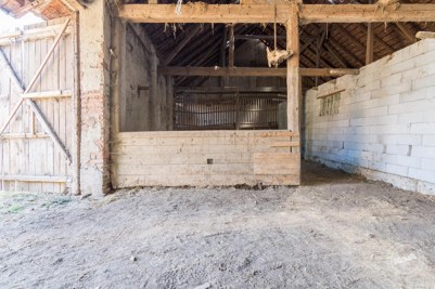 Zemědělská_usedlost_5+1_v_Robčice_u_Plzně_se_stájí__resize