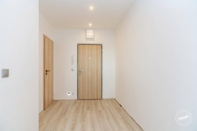 Pronájem_bytu_Kamýk,_Praha_12_s_výhledem_13